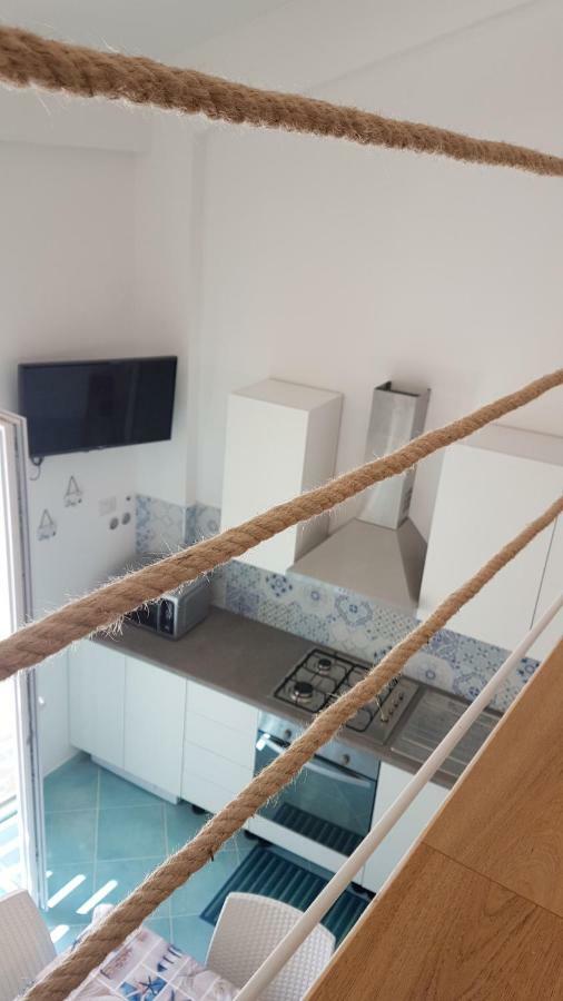 Aquamarine Apartment Nel Cuore Di San Vito 圣维托罗卡波 外观 照片