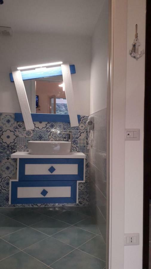 Aquamarine Apartment Nel Cuore Di San Vito 圣维托罗卡波 外观 照片